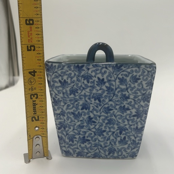 Sanya Pottery Co. Ltd. Dyed Arabesque Tsurube Flower Vase - Picture 2 of 8